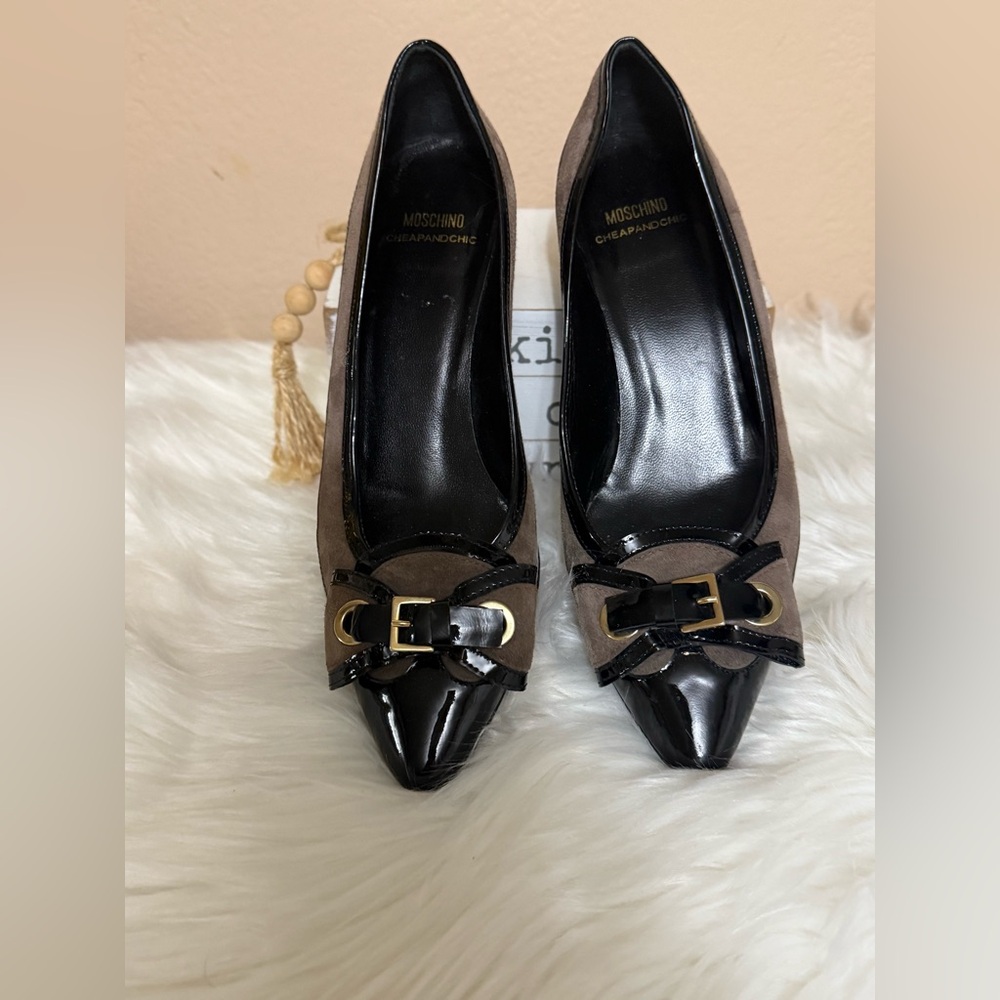 Moschino cheap Black and Brown Heels with Gold Buckle